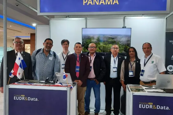 Ciudad de Panamá, septiembre 2025 —La Fundación Natura, junto a la organización de base comunitaria ACARO de Capira, participó en el Congreso EUDR & Data, realizado en Honduras. Este espacio reunió a diversos actores vinculados con la producción y comercialización de café, con el objetivo de fortalecer el cumplimiento de la normativa de la Unión […]