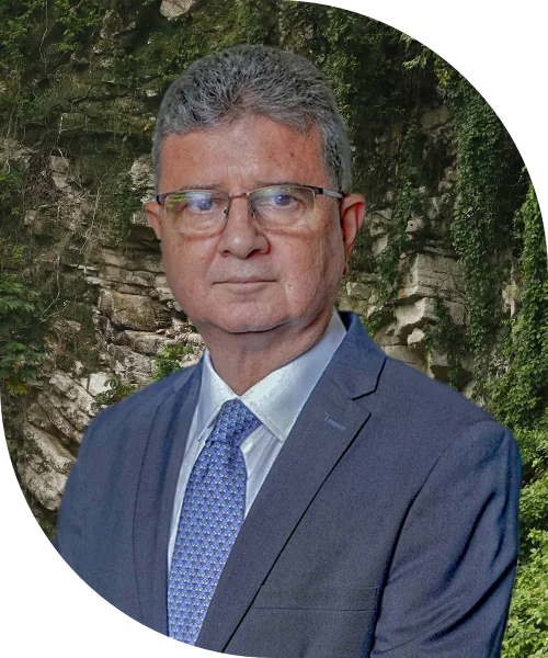 Oscar Vallarino