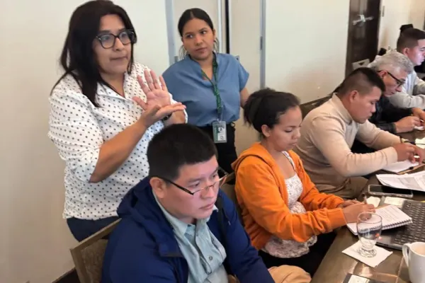 Ciudad de Panamá, octubre de 2025 — Fundación Natura realizó el Taller de Instalación y Capacitación en los nuevos formularios del ciclo de proyectos de los fondos FIDECO y Conserva Aves, una jornada orientada a fortalecer la gestión, el seguimiento y la ejecución de iniciativas de conservación en todo el país. El espacio permitió socializar [&hellip;]