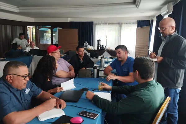 <p>Ciudad de Panamá, noviembre de 2025 — Fundación Natura participó en el Primer Congreso Nacional de Agroturismo: “Turismo Sostenible con Identidad Rural”, que se desarrolló del 19 al 21 de noviembre en Antón, provincia de Coclé. Este encuentro reunió a expertos, productores, organizaciones y actores del sector turismo para fortalecer las capacidades del agroturismo en [&hellip;]</p>