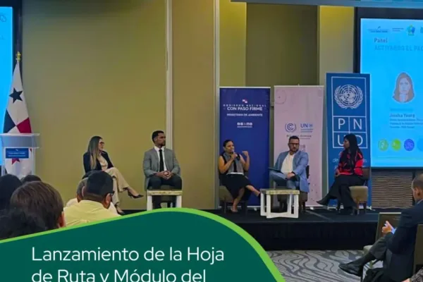 <p>Fundación Natura participó en el panel “ACTIVANDO EL PACTO” durante el lanzamiento de la Hoja de Ruta y Módulo del Pacto de Panamá con la Naturaleza – Nature Pledge. Nuestra Directora, Rosa Montañez, compartió la experiencia de campo de Fundación Natura, destacando qué requiere una organización implementadora para adherirse efectivamente al Pacto y generar impactos [&hellip;]</p>