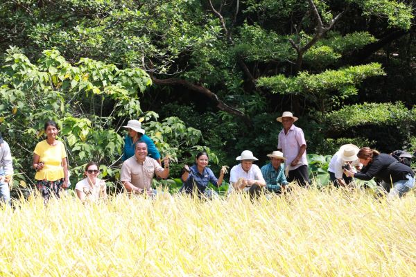 <p>La historia de éxito de Carlos y su finca sostenible gracias a la Fundación Natura. En un mundo donde la sostenibilidad y la conservación del medio ambiente son imperativas, la Fundación Natura se enorgullece de compartir una inspiradora historia de transformación a través del Fondo FIDECO y la economía circular. Conozcan la historia de Carlos, [&hellip;]</p>